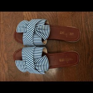 Bow slide sandals